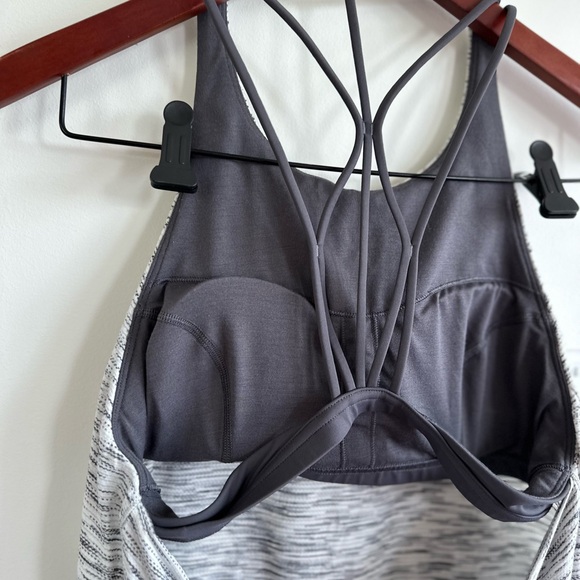 NWOT white & grey lululemon tank top - Picture 6 of 10